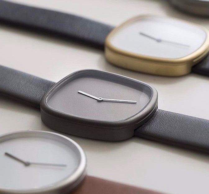 Tradicional com toque moderno para o homem sofisticado